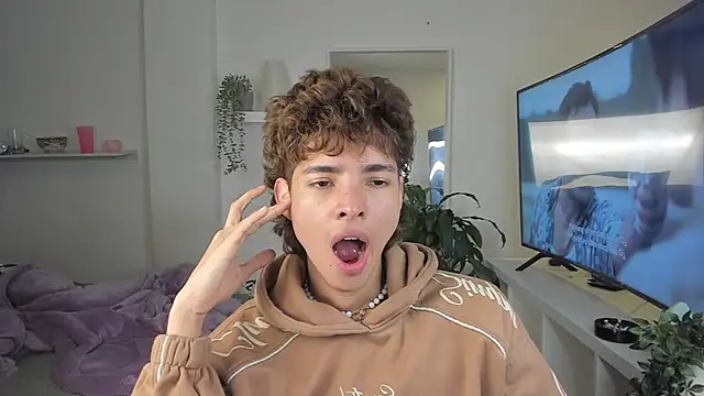 santy-kitty online show from 11/22/25, 04:00