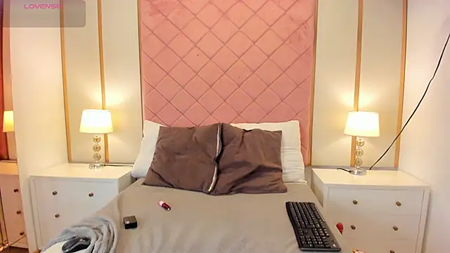 Issabella Roa online show from 03/20/26, 03:07