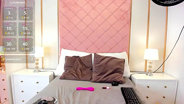 Issabella Roa online show from 03/13/26, 03:44