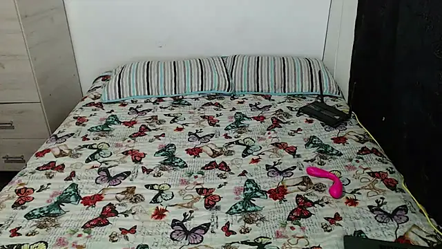Snapshot of gissel13 chatting on 03/14/25, 01:59 gissel13 online show from 03/14/25, 01:59
