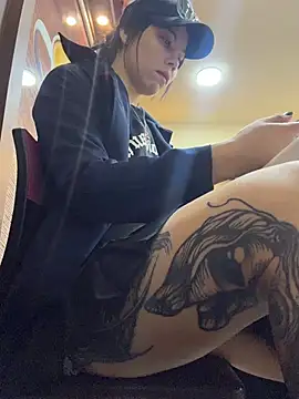 EemaHaruki online show from 04/21/26, 05:30