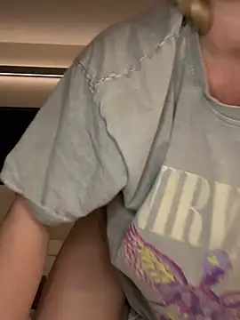 Sissy-Bee online show from 02/12/25, 05:26