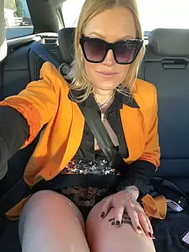 Sissy-Bee online show from 01/19/25, 01:33