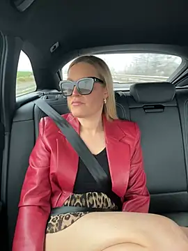 Sissy-Bee online show from 12/31/24, 01:52