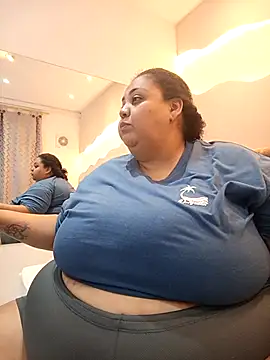 Snapshot of Alisson_am chatting on 12/14/25, 11:16 Alisson am online show from 12/14/25, 11:16