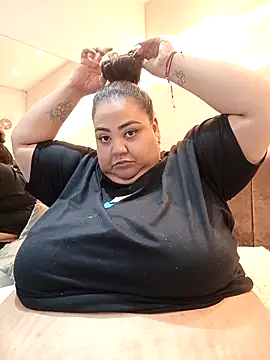 Snapshot of Alisson_am chatting on 02/26/26, 10:32 Alisson am online show from 02/26/26, 10:32