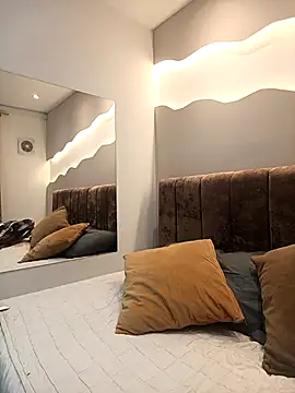 Snapshot of Alisson_am chatting on 11/19/25, 11:43 Alisson am online show from 11/19/25, 11:43