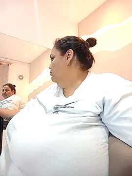 Snapshot of Alisson_am chatting on 10/23/25, 11:31 Alisson am online show from 10/23/25, 11:31