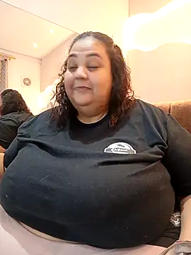 Snapshot of Alisson_am chatting on 11/24/25, 11:32 Alisson am online show from 11/24/25, 11:32