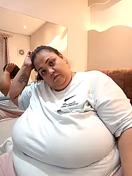 Snapshot of Alisson_am chatting on 02/01/26, 11:30 Alisson am online show from 02/01/26, 11:30