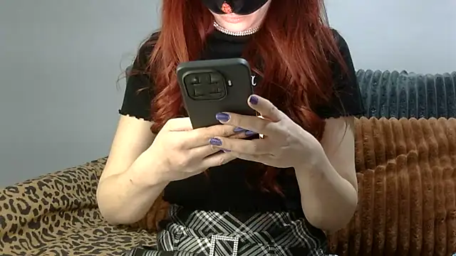 Snapshot of DiamondAssCeyda chatting on 12/15/25, 09:20 DiamondAssCeyda online show from 12/15/25, 09:20