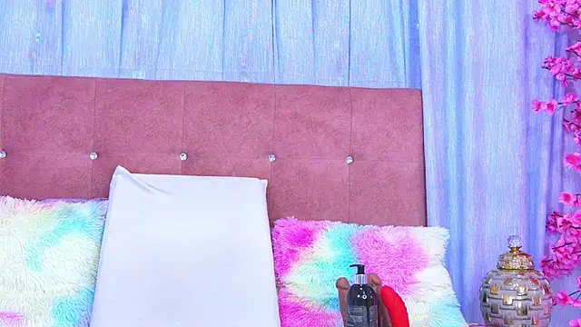 Snapshot of AlliciaKim chatting on 01/13/26, 11:58 AlliciaKim online show from 01/13/26, 11:58