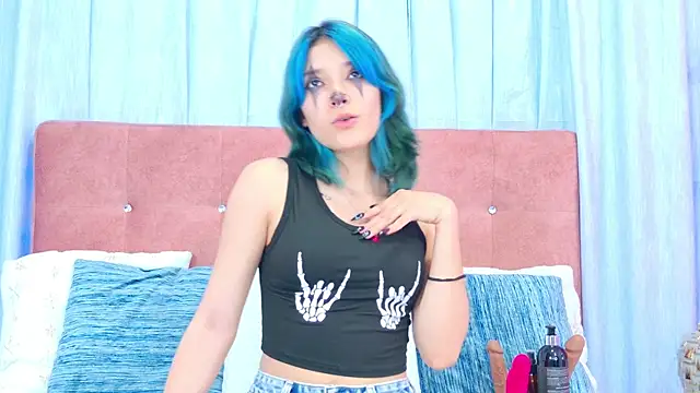 AlliciaKim online show from 10/25/25, 07:14