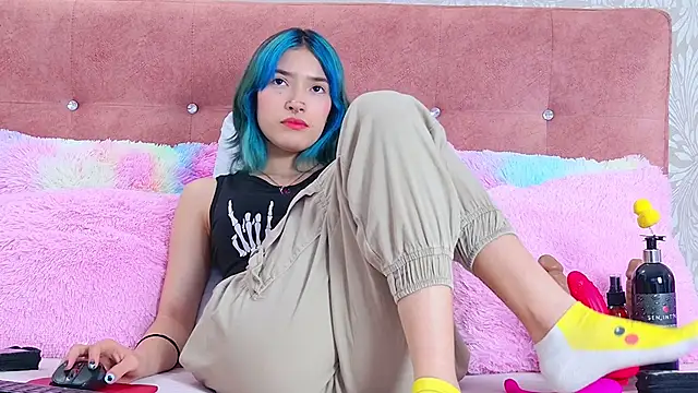 AlliciaKim online show from 09/25/25, 07:31