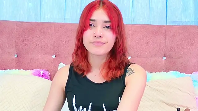 Snapshot of AlliciaKim chatting on 12/21/25, 07:15 AlliciaKim online show from 12/21/25, 07:15