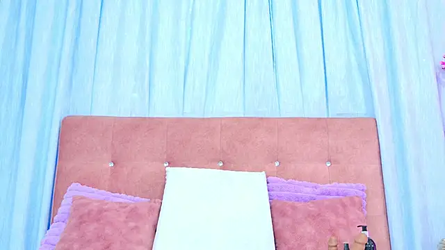 AlliciaKim online show from 12/02/25, 07:26