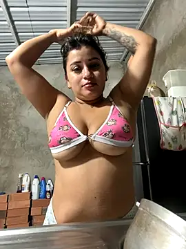 Snapshot of perlita05 chatting on 11/24/25, 05:13 perlita05 online show from 11/24/25, 05:13