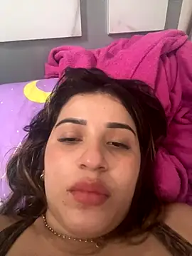 Snapshot of perlita05 chatting on 12/05/25, 08:17 perlita05 online show from 12/05/25, 08:17