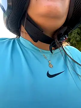 Snapshot of perlita05 chatting on 09/24/25, 07:42 perlita05 online show from 09/24/25, 07:42