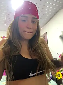 Snapshot of perlita05 chatting on 10/01/25, 09:29 perlita05 online show from 10/01/25, 09:29