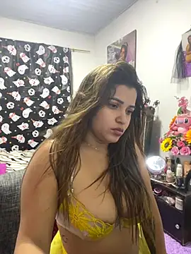 Snapshot of perlita05 chatting on 10/26/25, 12:11 perlita05 online show from 10/26/25, 12:11