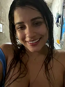 Snapshot of perlita05 chatting on 10/11/25, 03:13 perlita05 online show from 10/11/25, 03:13