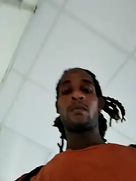 Snapshot of gwadaa9 chatting on 11/06/25, 04:55 gwadaa9 online show from 11/06/25, 04:55