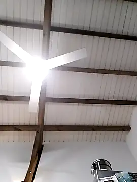 Snapshot of gwadaa9 chatting on 12/18/25, 11:58 gwadaa9 online show from 12/18/25, 11:58