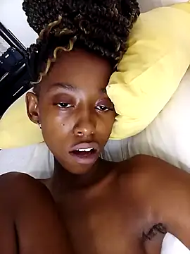 02Boitybaby online show from 12/13/24, 08:09