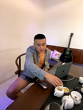 ShaoZian 1 online show from 11/08/25, 04:38