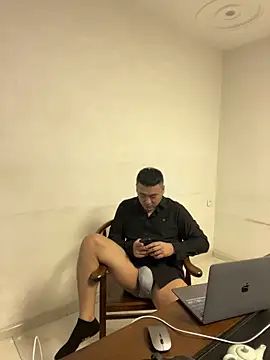 ShaoZian 1 online show from 10/20/25, 11:44