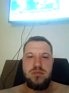 Snapshot of klydick chatting on 07/10/26, 10:43 klydick online show from 07/10/26, 10:43