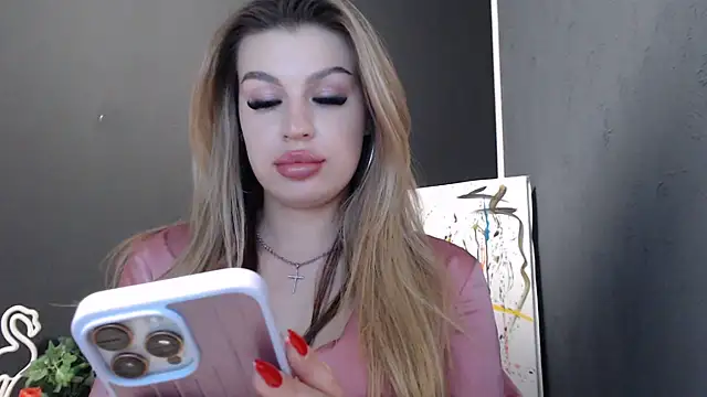 Snapshot of Your_Jessy chatting on 07/06/26, 12:45 Your Jessy online show from 07/06/26, 12:45