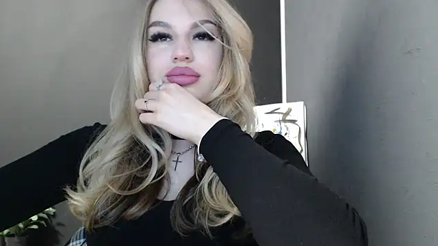 Snapshot of Your_Jessy chatting on 05/16/26, 12:37 Your Jessy online show from 05/16/26, 12:37