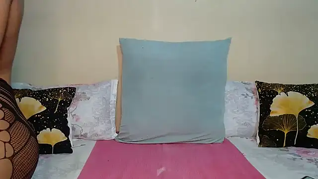 DiamondLuv29 online show from 06/27/26, 02:28