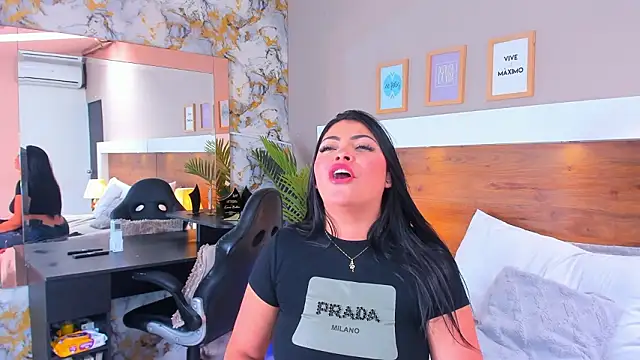 EmaBakker online show from 03/20/26, 07:04