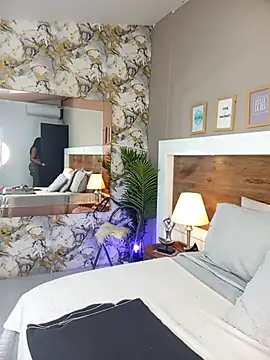 EmaBakker online show from 11/19/25, 12:49