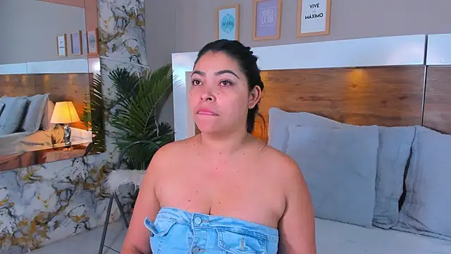 EmaBakker online show from 03/03/26, 06:09