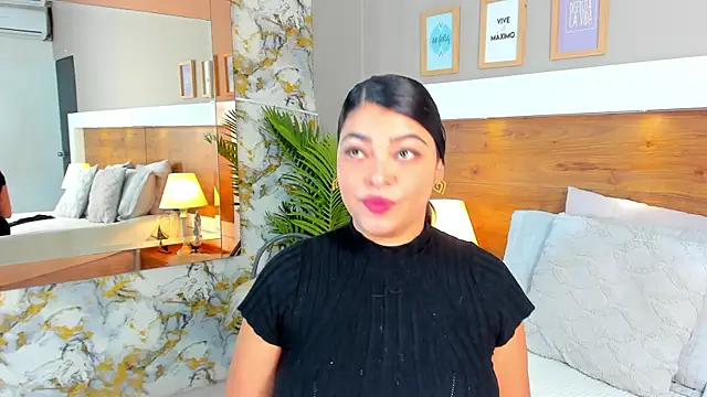 EmaBakker online show from 12/01/25, 11:55