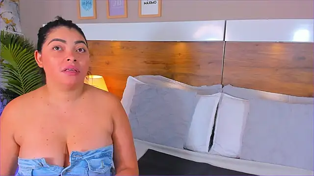 EmaBakker online show from 02/12/26, 07:41