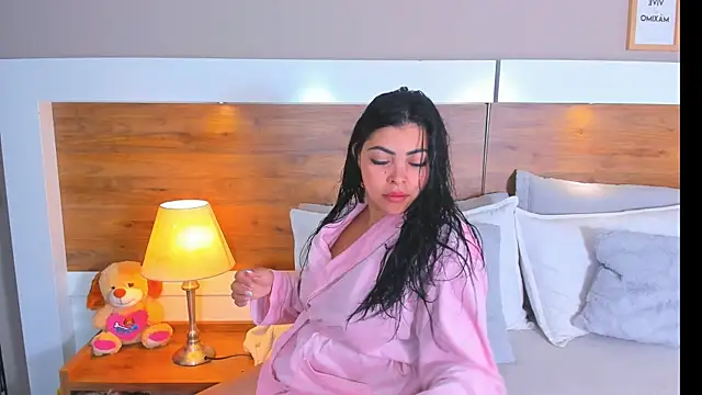 EmaBakker online show from 04/14/26, 10:09