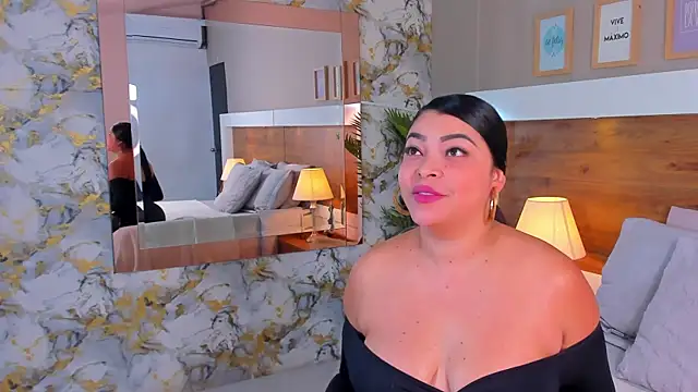 EmaBakker online show from 12/02/25, 11:23