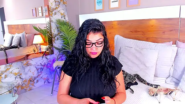 EmaBakker online show from 10/18/25, 01:13