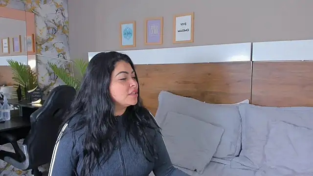 EmaBakker online show from 03/28/26, 07:20