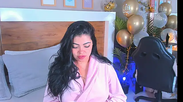 EmaBakker online show from 04/12/26, 11:46