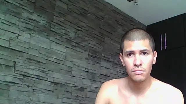 Snapshot of Sexylatin64 chatting on 06/12/26, 03:43 Sexylatin64 online show from 06/12/26, 03:43