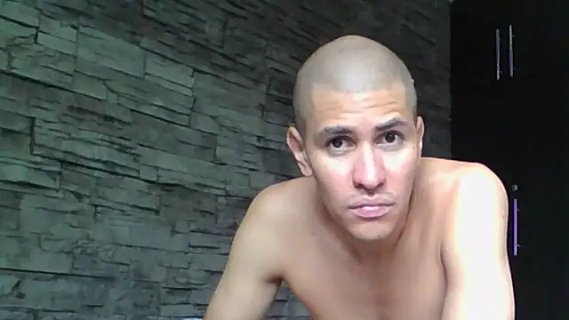 Sexylatin64 online show from 05/27/26, 03:08