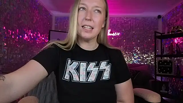 lucyallen4201 online show from 01/13/26, 12:09