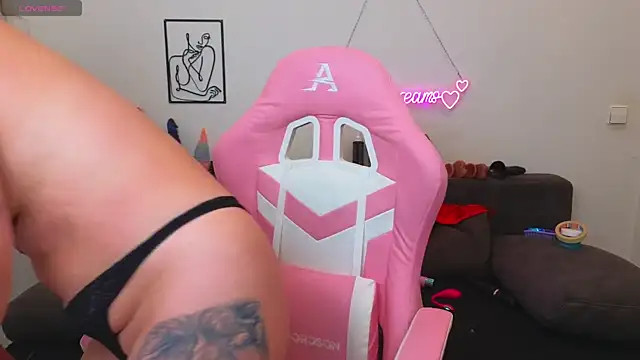 Milas Dreams online show from 10/21/25, 08:30