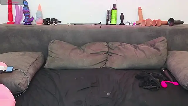 Milas Dreams online show from 10/16/25, 07:33